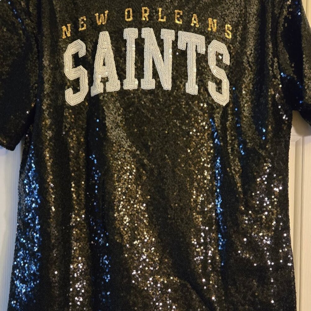 NFL Team Apparel Women's New Orleans Saints Bling Sequin Shirt - Picture 3 of 5